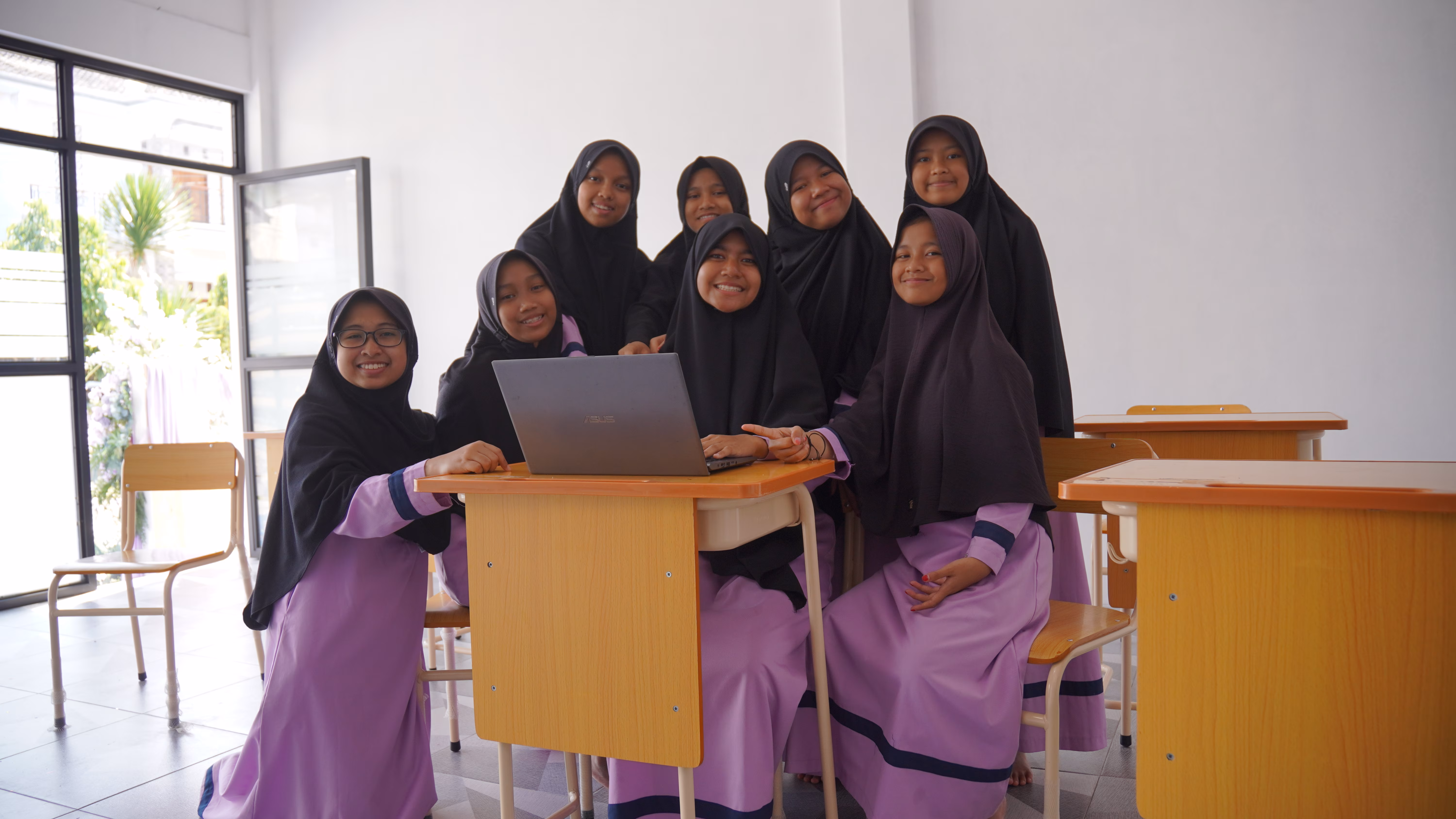 Teknologi & Inovasi
